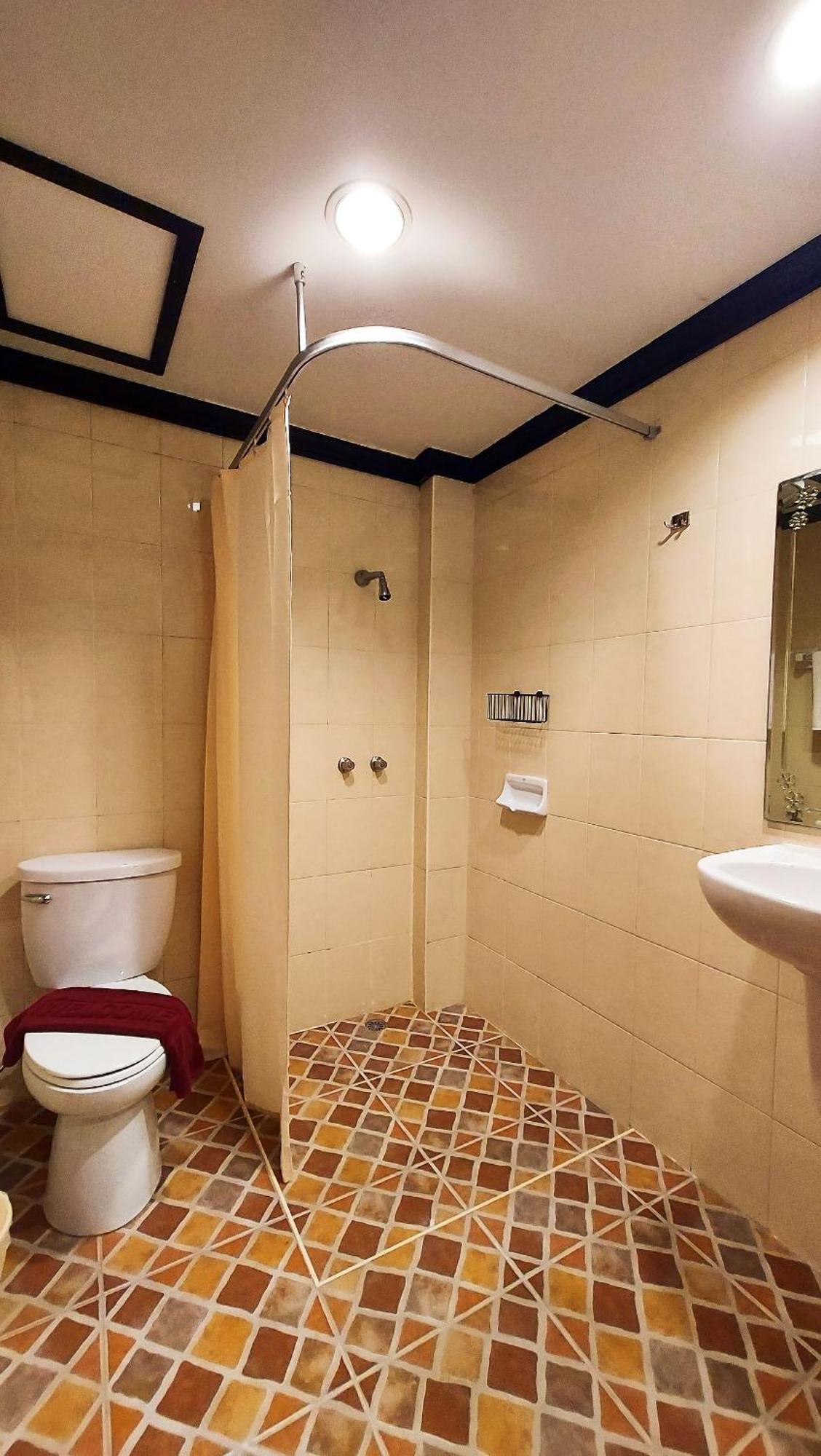 Sawasdee Apartment Patong Bagian luar foto